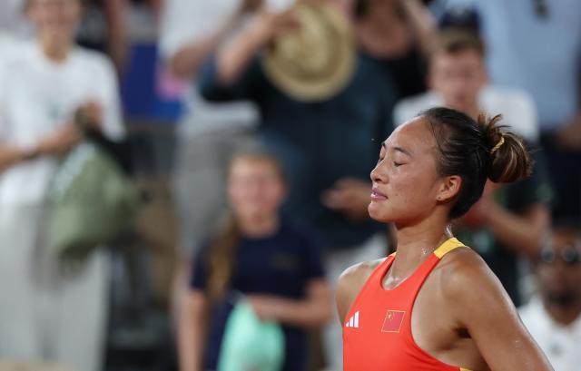 1722477947303036625.jpg 华体会-张奔斗:奥运会上的郑钦文,是最不屈的Queen