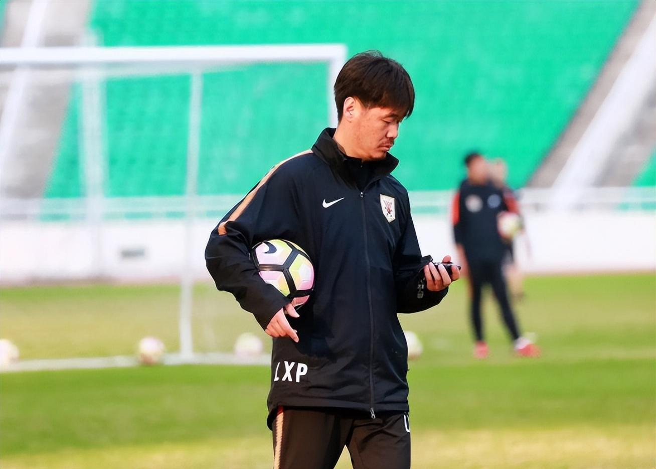 意外!如果李霄鹏出任宁波队新帅,蒿俊闵会跟着加盟俱乐部吗?