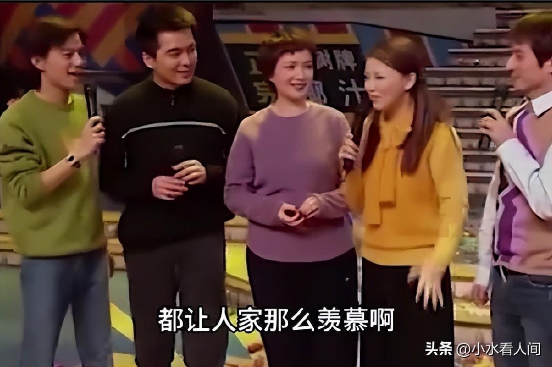 何晴去世30天,许亚军终于发声,连续两次“示爱”,才知他多体面