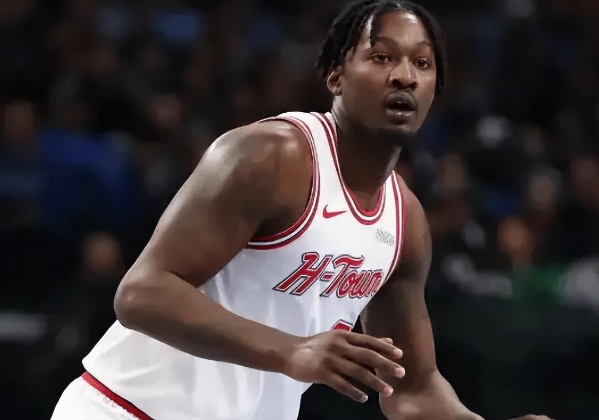 HTH.com-火箭111-106马刺3喜1忧!谢泼德+卡佩拉完美搭配,史密斯盘活进攻