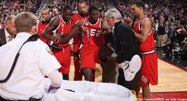 1647774897931042033.jpg HTH.com-膝盖伤情再度反复 怀斯曼会成为下一个奥登吗?