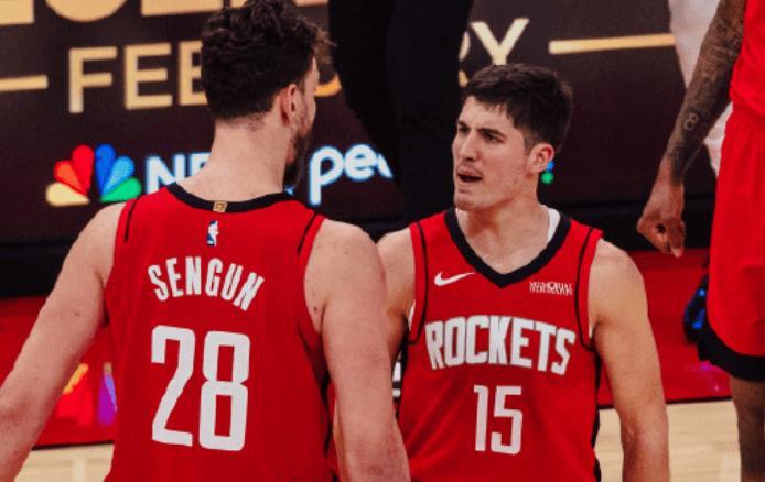 华体会-55分+40分+46分!NBA历史首人!本赛季的MVP,悬念不大了