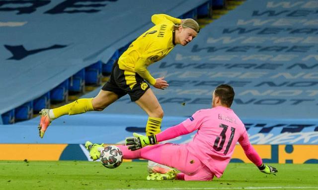 华体会-福登绝杀曼城劫后余生 瓜帅保守布阵险些又自杀